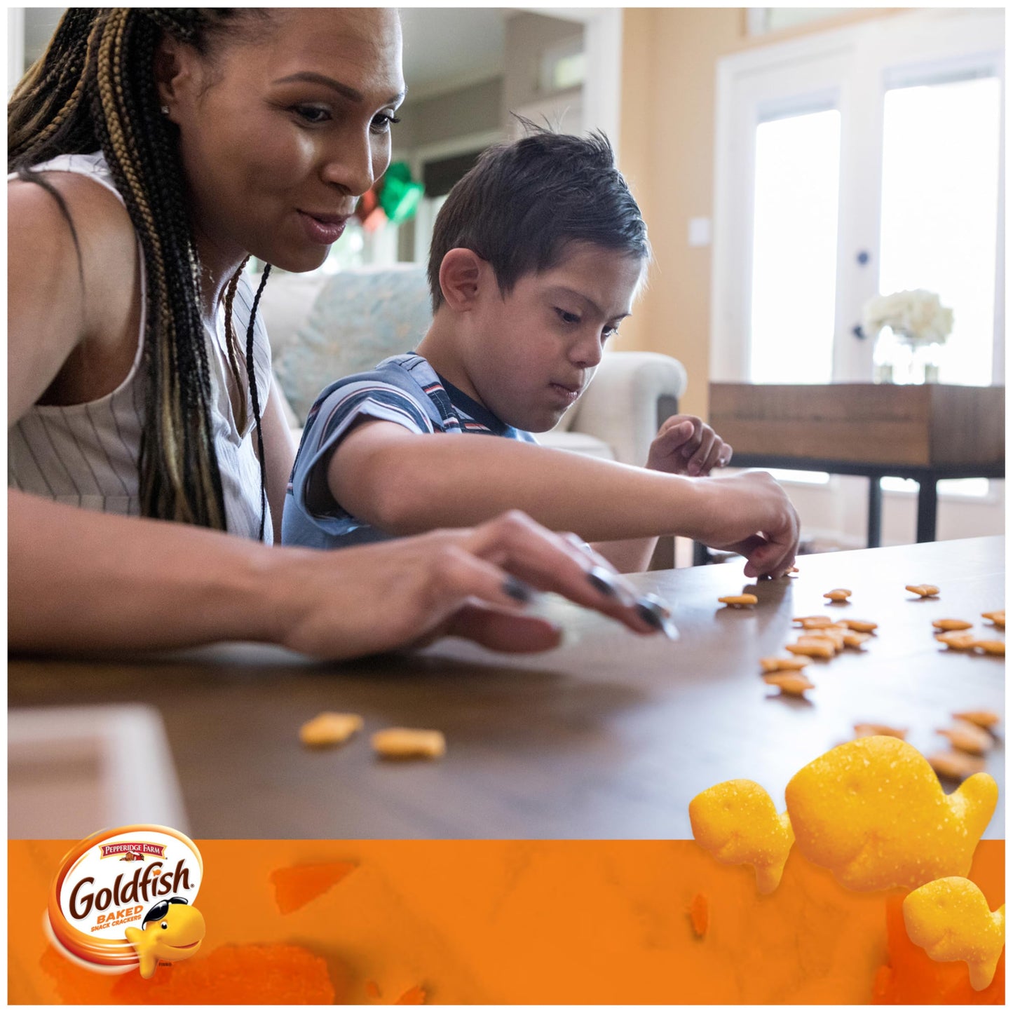 Goldfish Dynamic Duo Variety Pack, Colors Cheddar & Flavor Blasted Xtra Cheddar, Snack Packs, 20 Ct